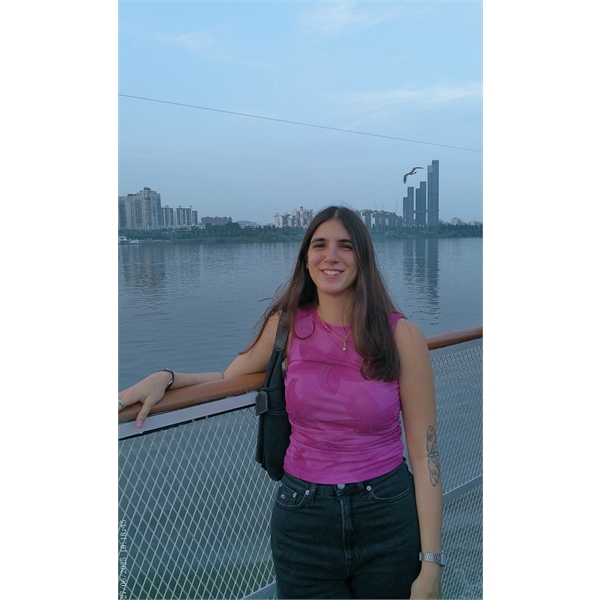 Blue Goldsmiths SU logo - a white G on a blue circle